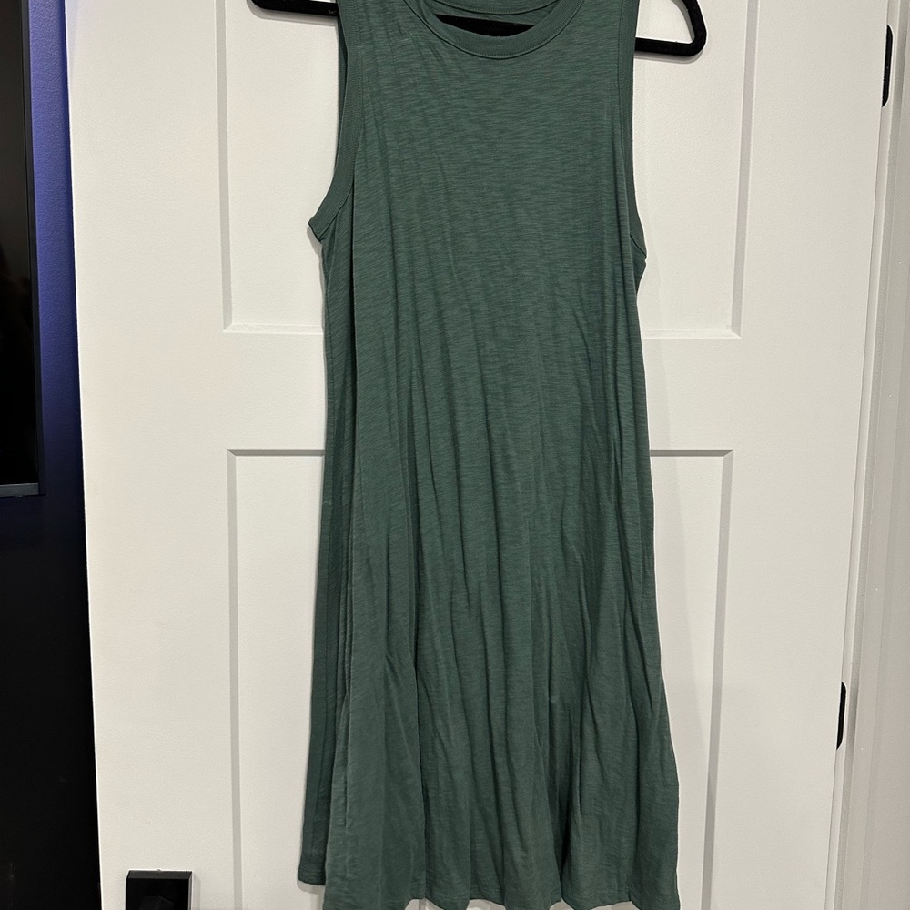 Universal Thread Teal Sleeveless Top